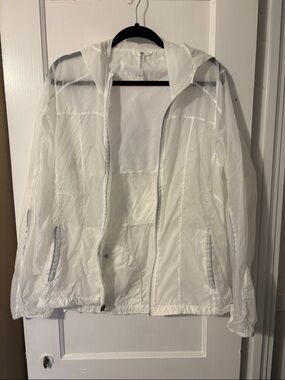 JustFab White/Clear Active Rain Jacket with Back Wind Panel and Pocket